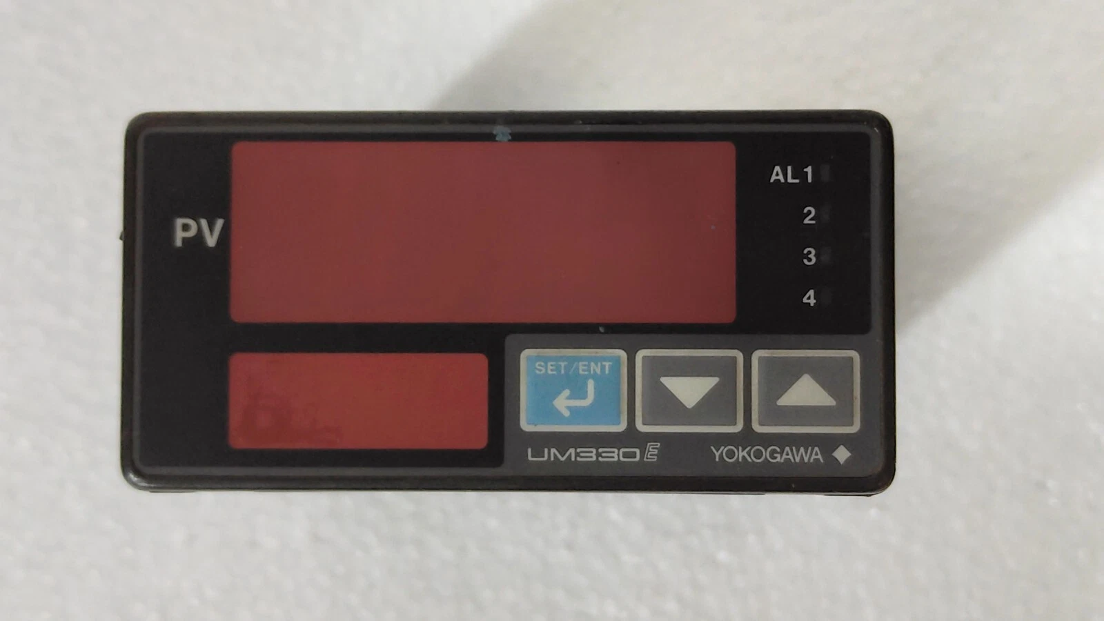 Yokogawa UM330 Digital Indicator Panel Meter